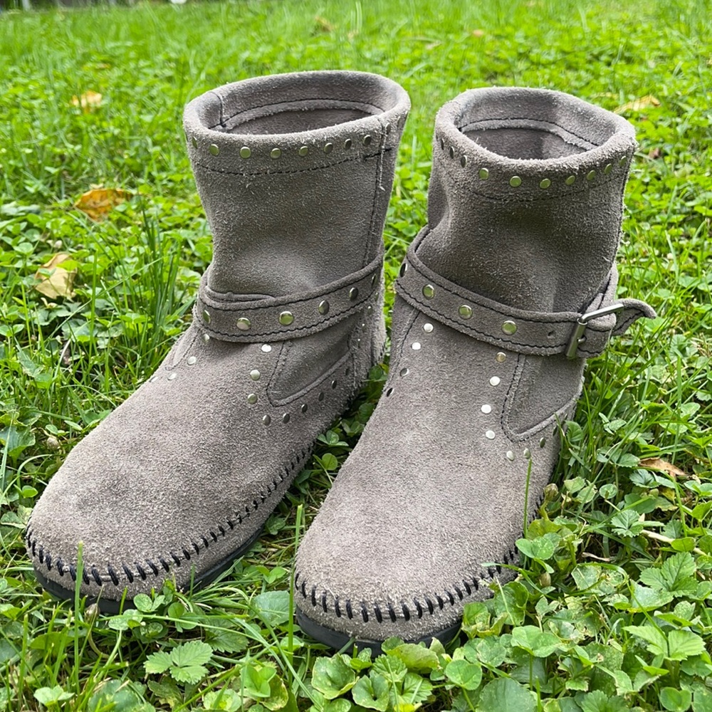 Suede boot
